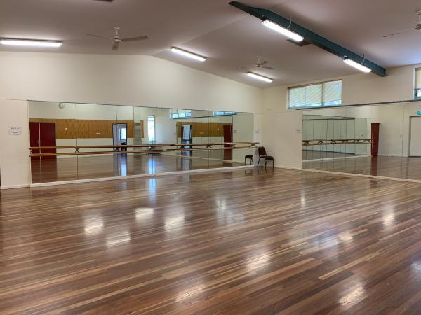 Domeney Reserve room
