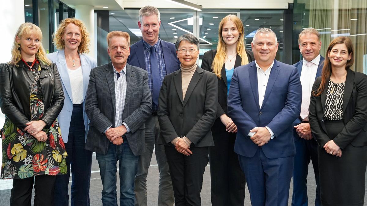 Photo of the nine Manningham Councillors in a group