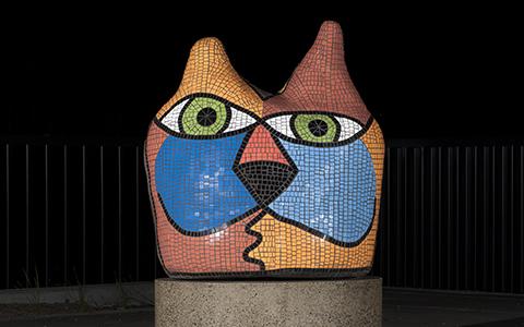 Deborah Halpern's Big Cat Sculpture at the Maningham City Square Civic Plaza